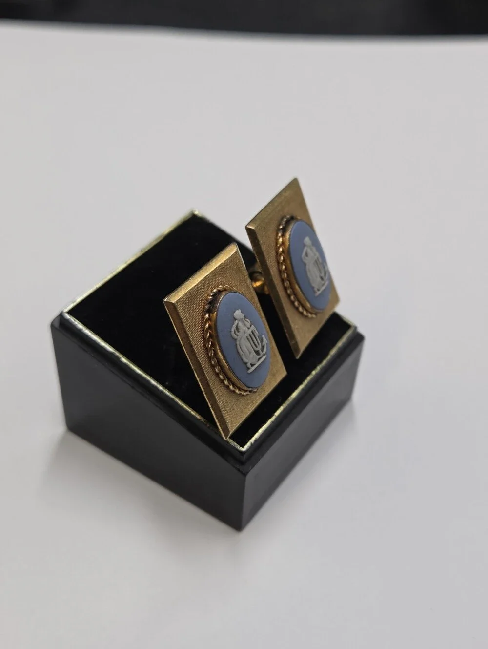Vintage Wedgwood Blue & White Jasperware 1/20 12k Gold Filled Cufflinks